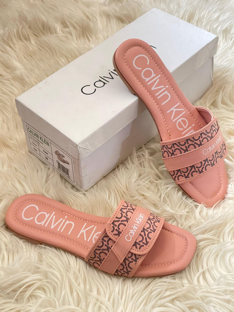 CALVIN KLEIN FLATS