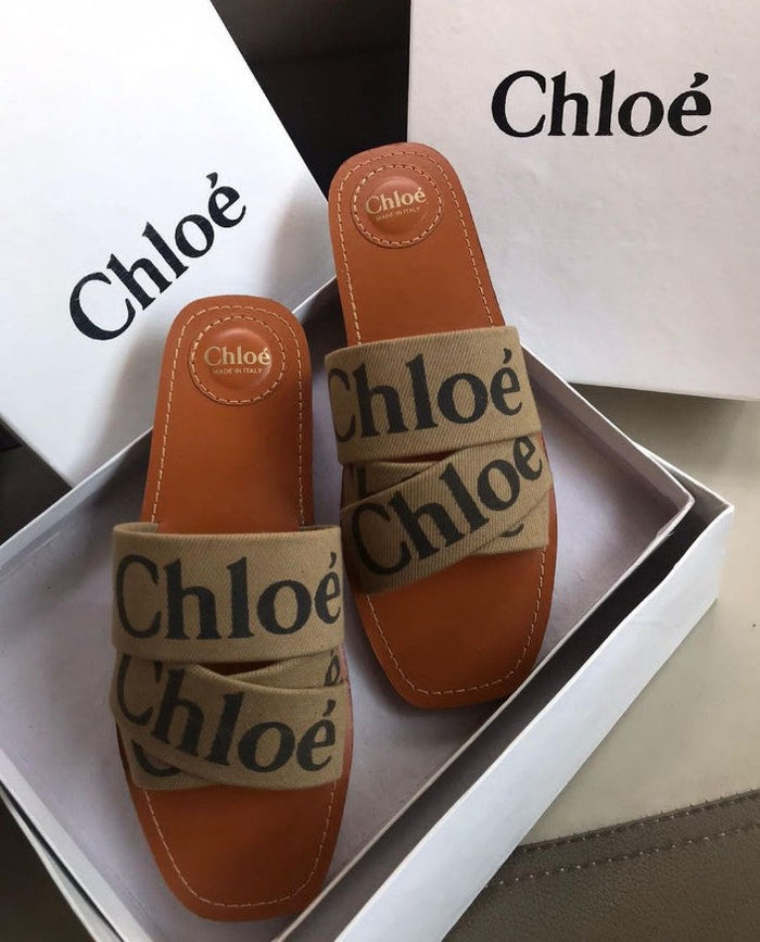 CHLOE FLATS