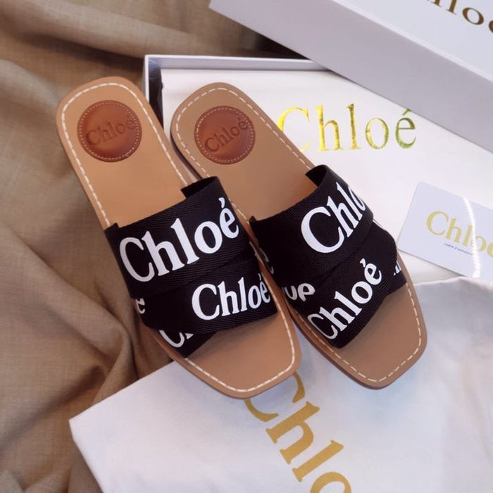 CHLOE FLATS