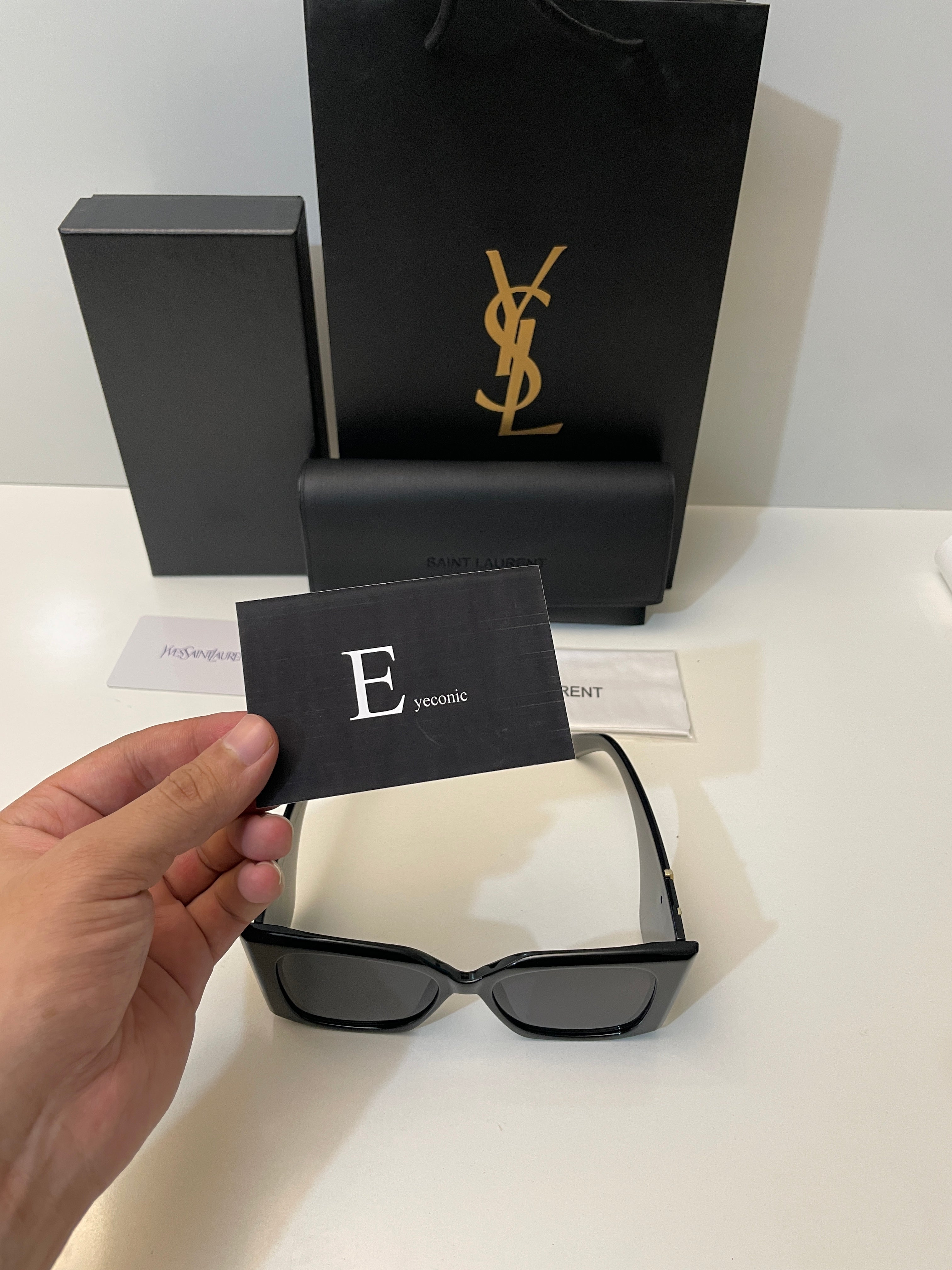 SAINT LAURENT SUNGLASSES