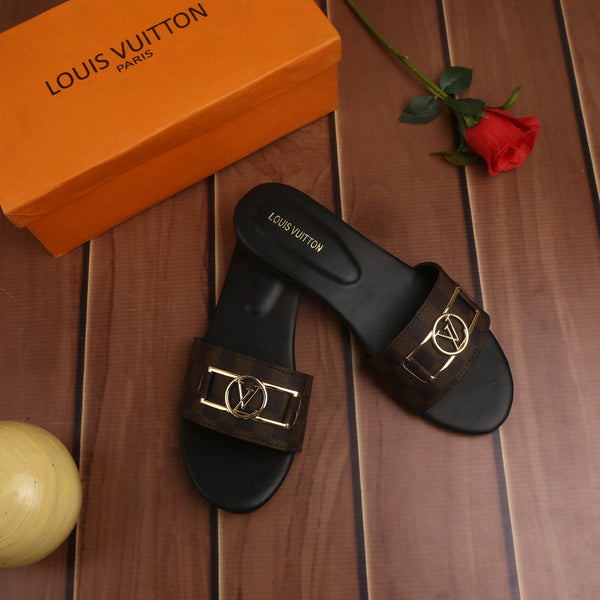 LOUIS VUITTON FLATS